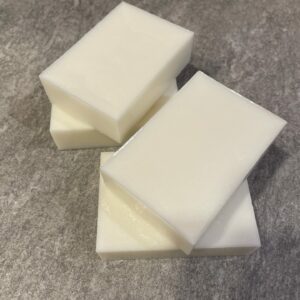 MOISTURIZING SHAMPOO BAR