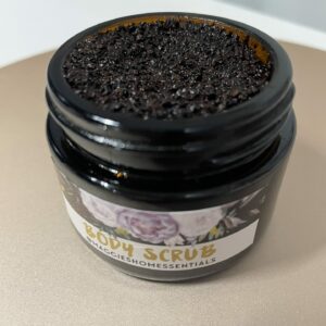REJUVENATING BODY SCRUB