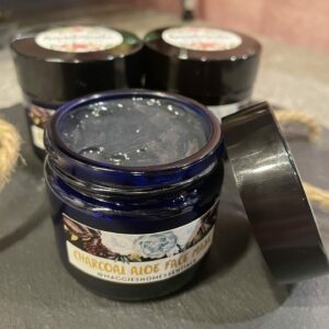 DETOXIFYING CHARCOAL ALOE FACE MASK