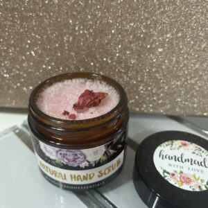 MOISTURIZING AND RENEWING HAND SCRUB